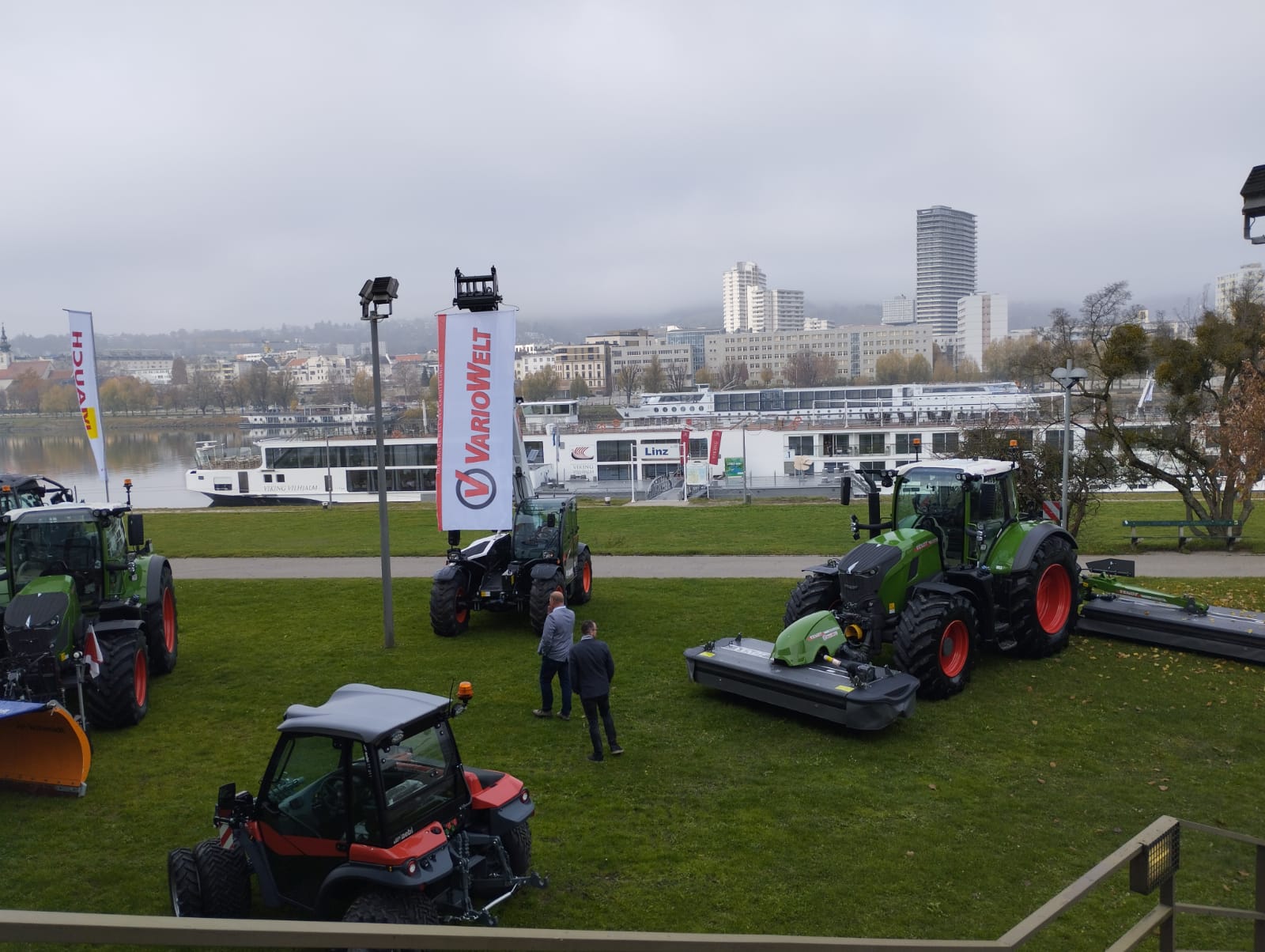 WhatsApp Image 2025-11-13 at 16.32.16